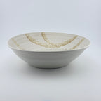 Assiette creuse en grès blanc – Blanc satiné et vanille sablé