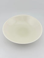 Assiette creuse en porcelaine blanche faite main, émail transparent brillant – Terres.me – vue 5