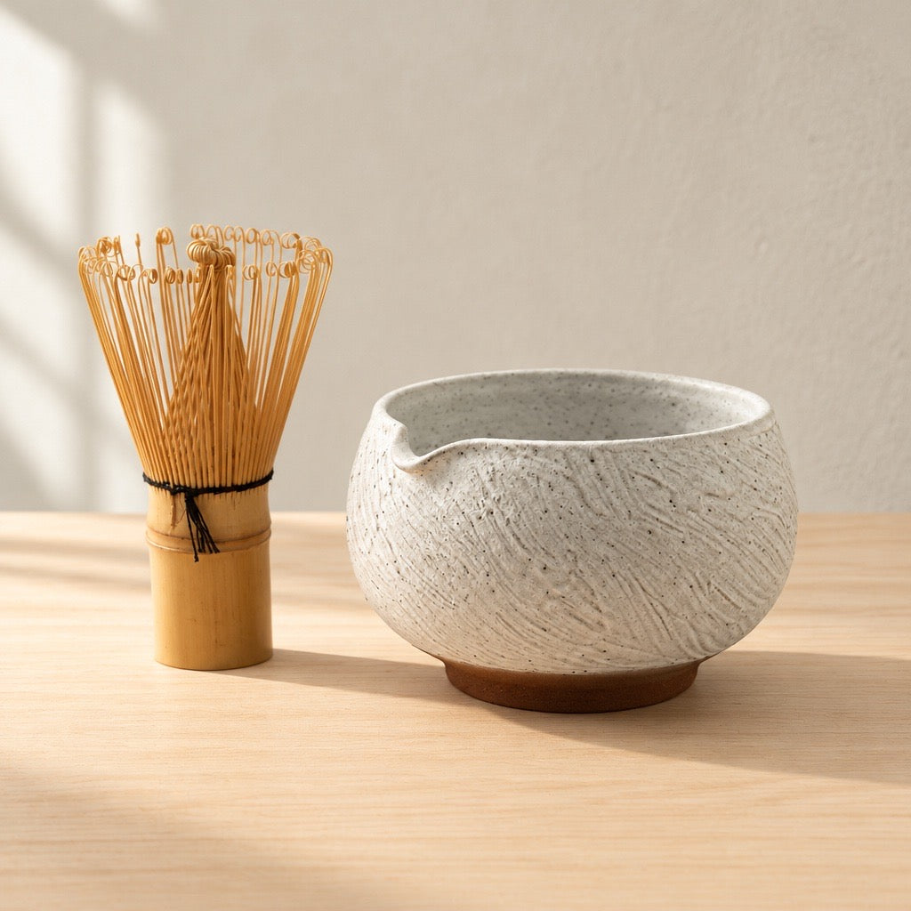 Katakuchi en Grès rouge de récolte Esterel - Théière artisanale - Texturé Blanc Mat - Cérémonie du thé wabi-sabi
