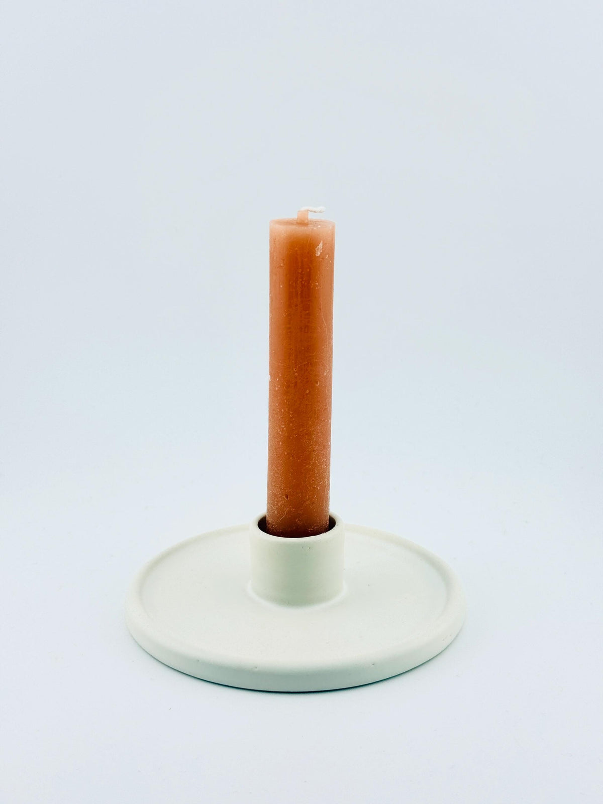 Bougeoir blanc ÉPURE en céramique minimaliste, fait main par Terresme — vue 7 sur 10.
