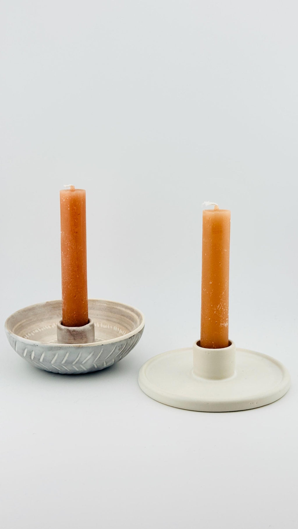 Bougeoir blanc ÉPURE en céramique minimaliste, fait main par Terresme — vue 8 sur 10.
