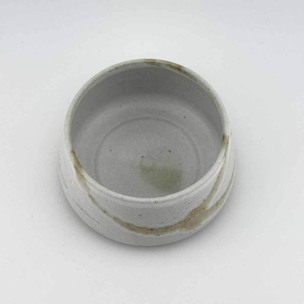Bol à matcha en terre sauvage de l’Estérel – Chawan conique crème