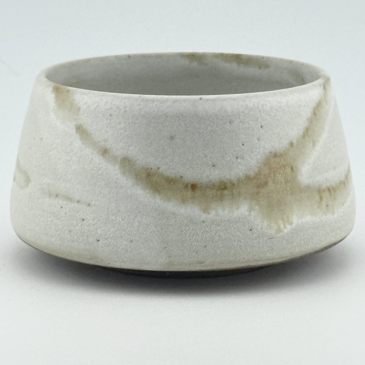 Bol à matcha en terre sauvage de l’Estérel – Chawan conique crème