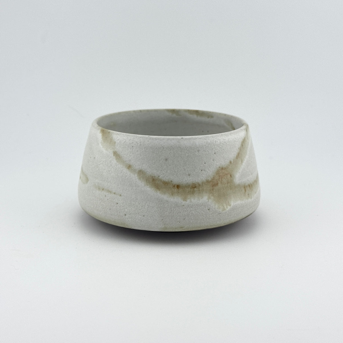 Bol à matcha en terre sauvage de l’Estérel – Chawan conique crème