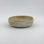 Coupelle porte-encens en grès rouge naturel de l’Estérel, céramique wabi-sabi faite main par Terres.me