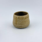 Tasse espresso artisanale en grès et sable de Sardaigne, émail miel brillant – Terres.me