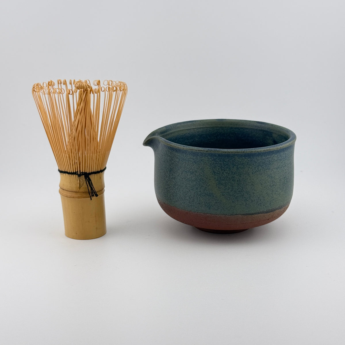 Katakuchi en grès rouge de récolte - Théière artisanale - Bleu satiné Isara - Cérémonie du thé wabi-sabi