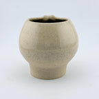 Katakuchi en grès et sable de Sardaigne avec décor poisson peint en porcelaine, céramique Terres.me