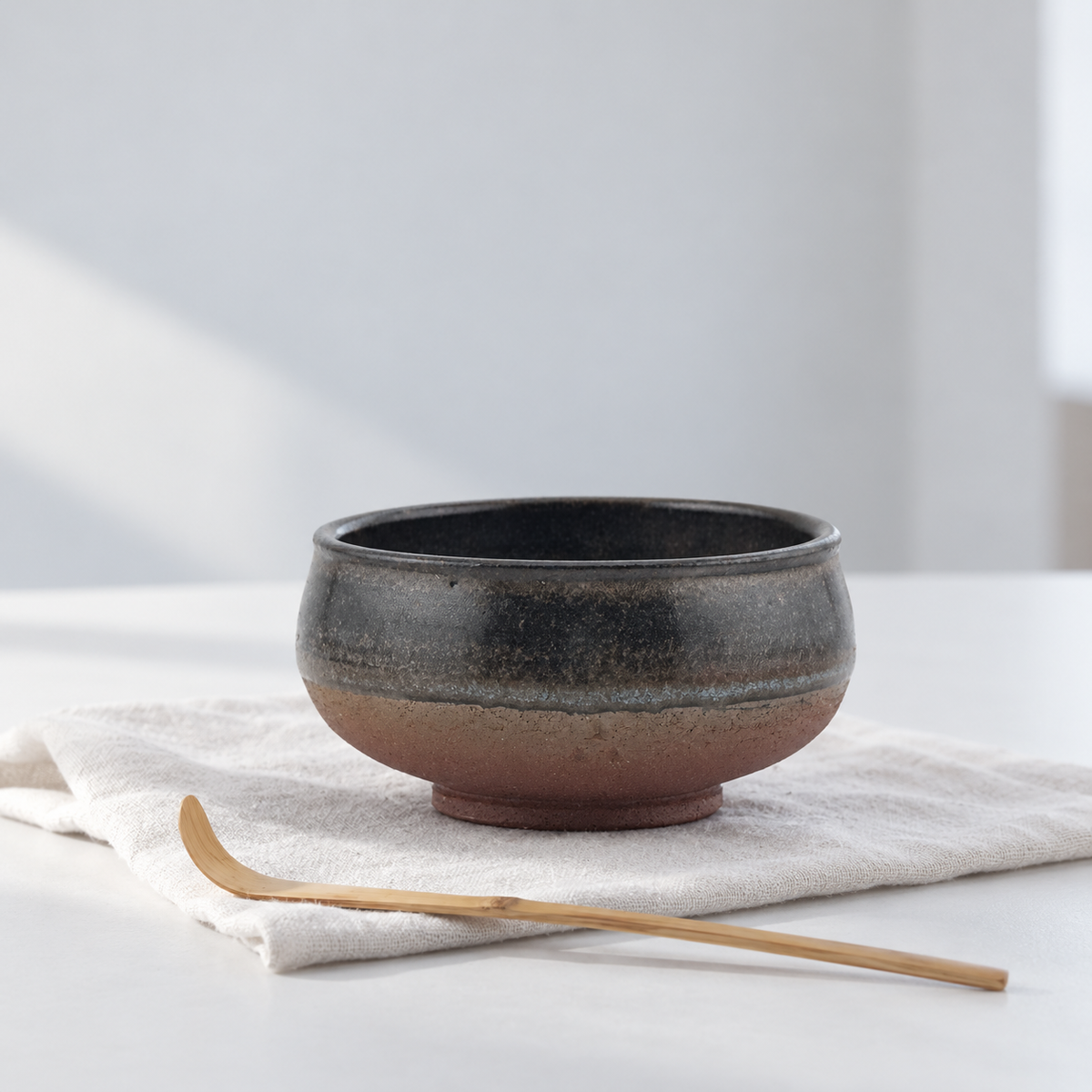 Mini-tasse en grès rouge de l’Estérel – Shino Açaï