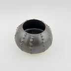 Oursin Céramique en Grès Noir Métallisé – Sculpture Artisanale Wabi-Sabi