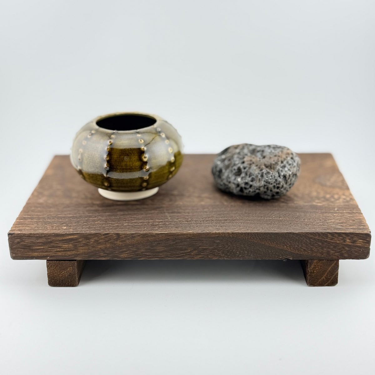 Oursin Céramique en Grès Porcelainique Noir Tenmoku – Sculpture Artisanale Wabi-Sabi