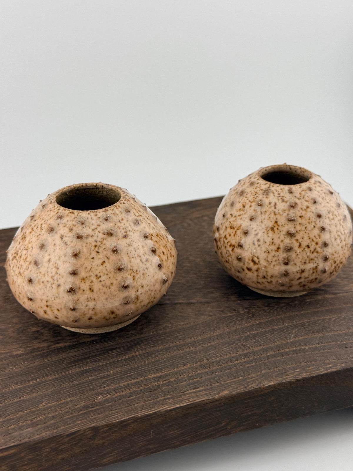 Oursin en céramique de grès wabi-sabi fait main par Terresme — fiche Etsy 1, vue 9 sur 10.