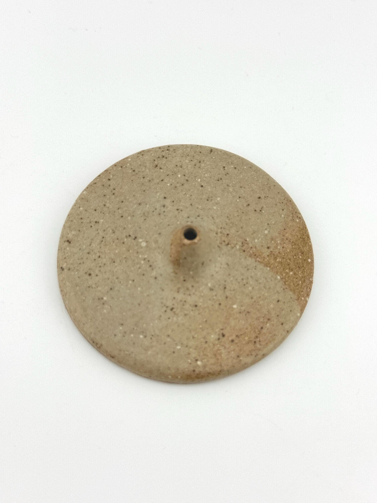 Porte-encens artisanal tourné en grès, émaillage clair – Terres.me