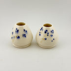 Porte-fouet Matcha en porcelaine blanche avec décor sumi-e cobalt, céramique artisanale Terres.me