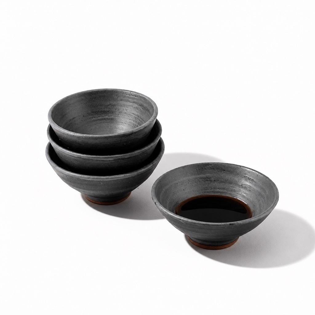 Set de quatre petits bols en terre de Xing, faits main par Terresme — vue 1 sur 10.