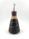 Shoyu Sashi en grès chamotté et Ash glaze céladon, faits main par Terresme — vue 8 sur 10.
