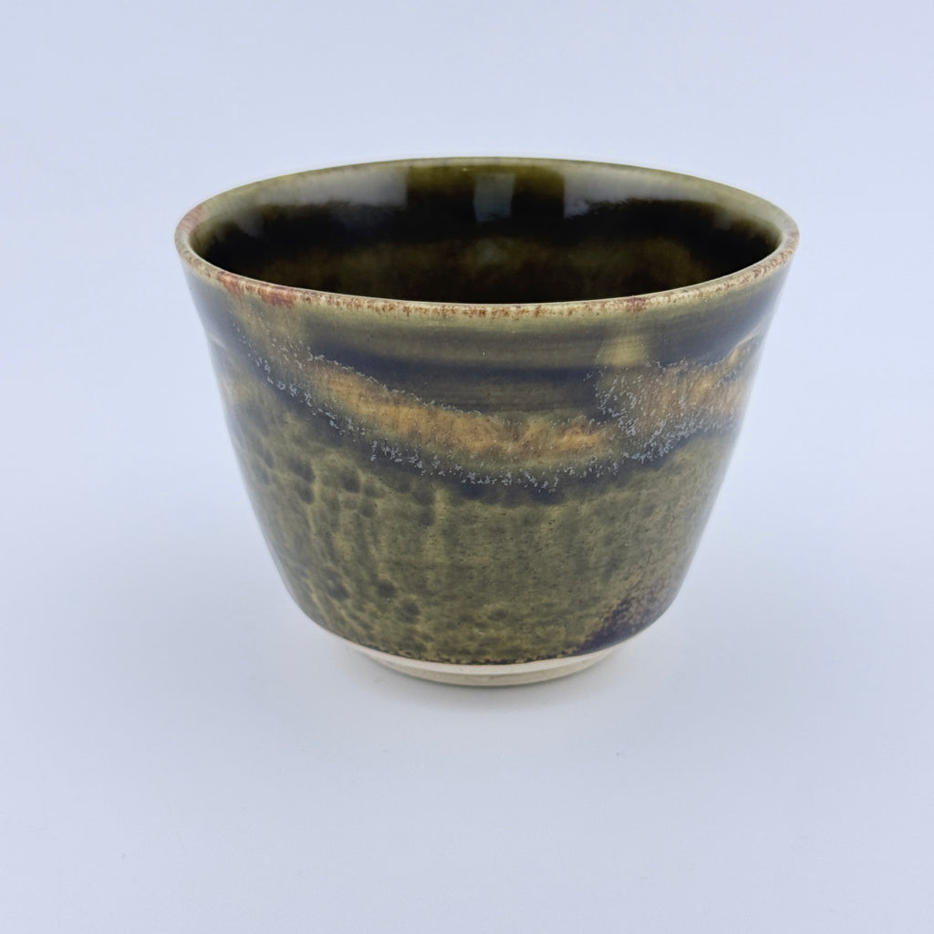 Tasse conique en grès porcelainique – Émail tenmoku, pièce unique