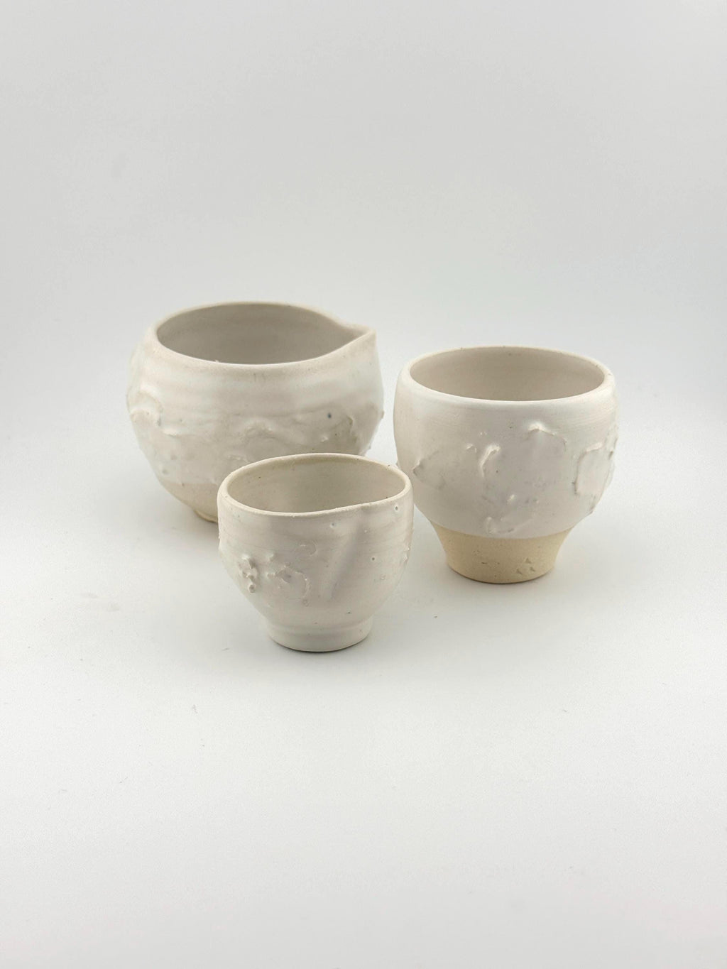 Tasses SHIRO en grès porcelainique blanc satiné, céramique japandi faite main par Terresme 