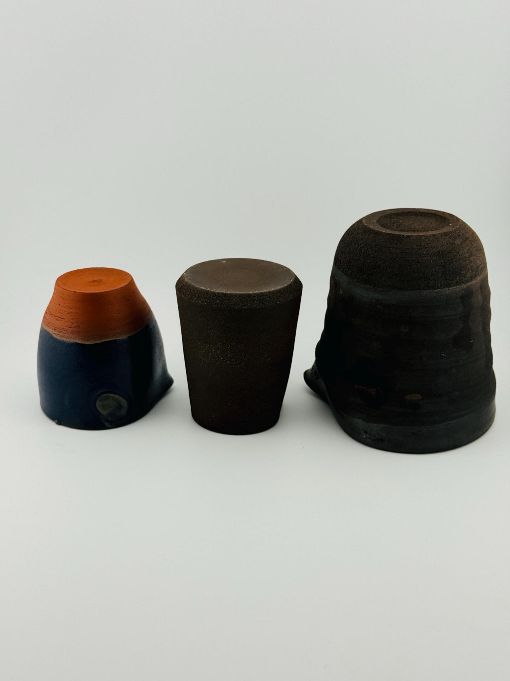 Tasses verseuses KATAKUCHI en céramique, faites main par Terresme — vue 4 sur 10.