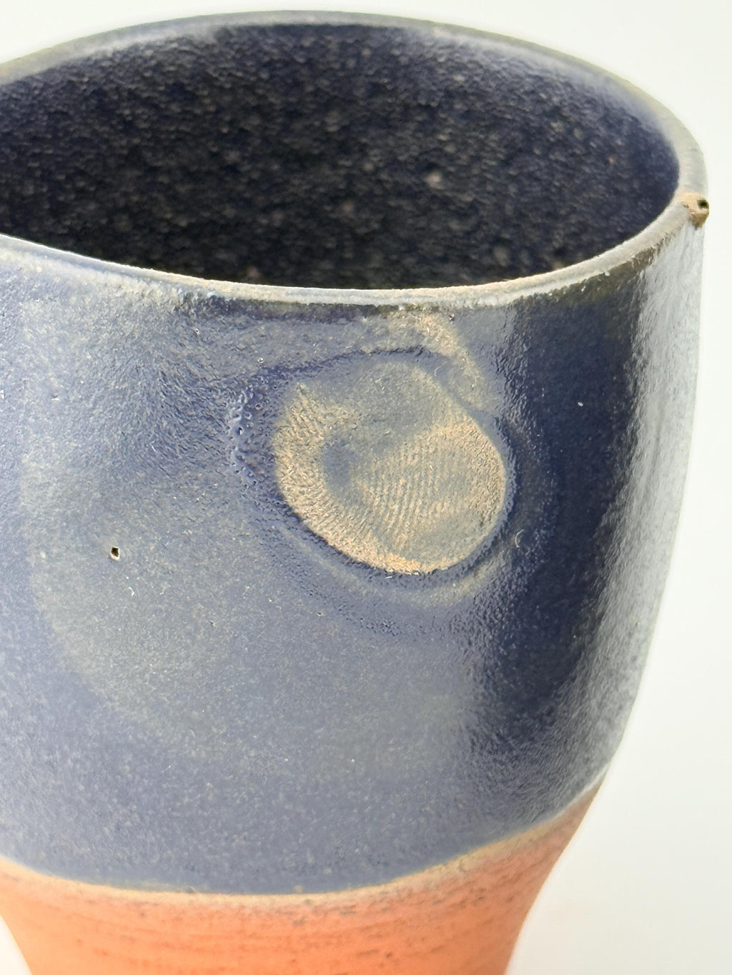Tasses verseuses KATAKUCHI en céramique, faites main par Terresme — vue 8 sur 10.