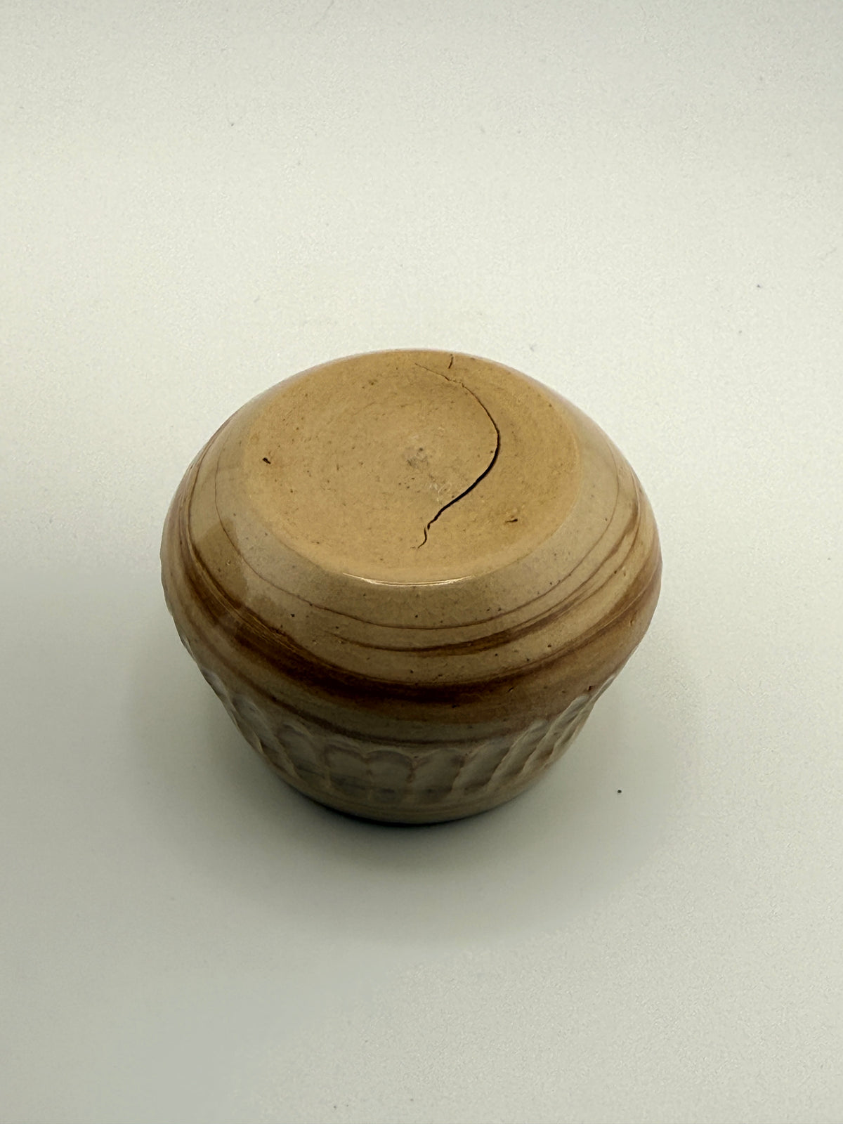 Vue 3 de TRIO de Tasses et Mugs en Grès Beige Sable - Fait main au tour de potier - Émail transparent brillant - Artisanat fra…, pièce en céramique faite main par Terresme.