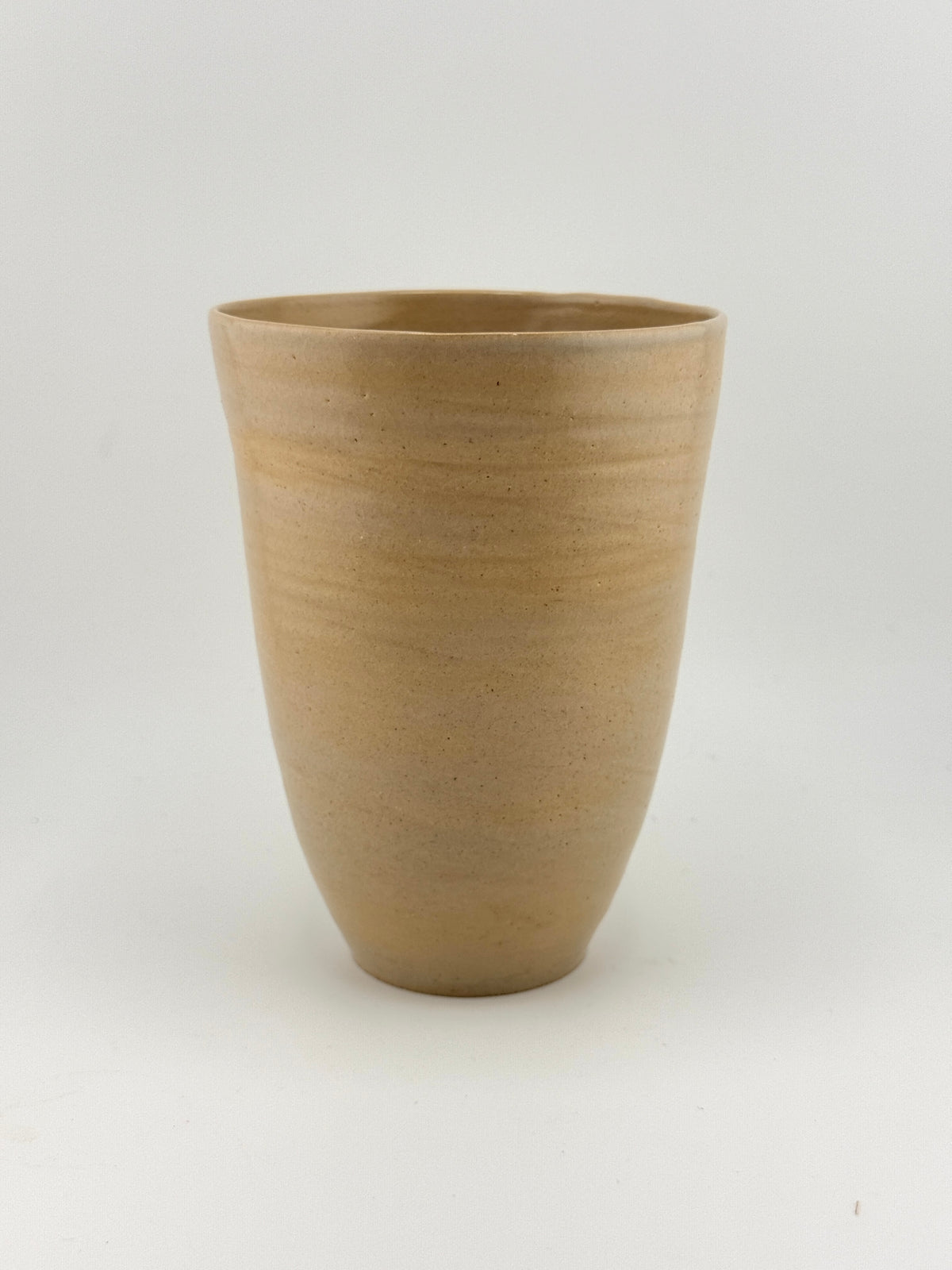 Vue 8 de TRIO de Tasses et Mugs en Grès Beige Sable - Fait main au tour de potier - Émail transparent brillant - Artisanat fra…, pièce en céramique faite main par Terresme.