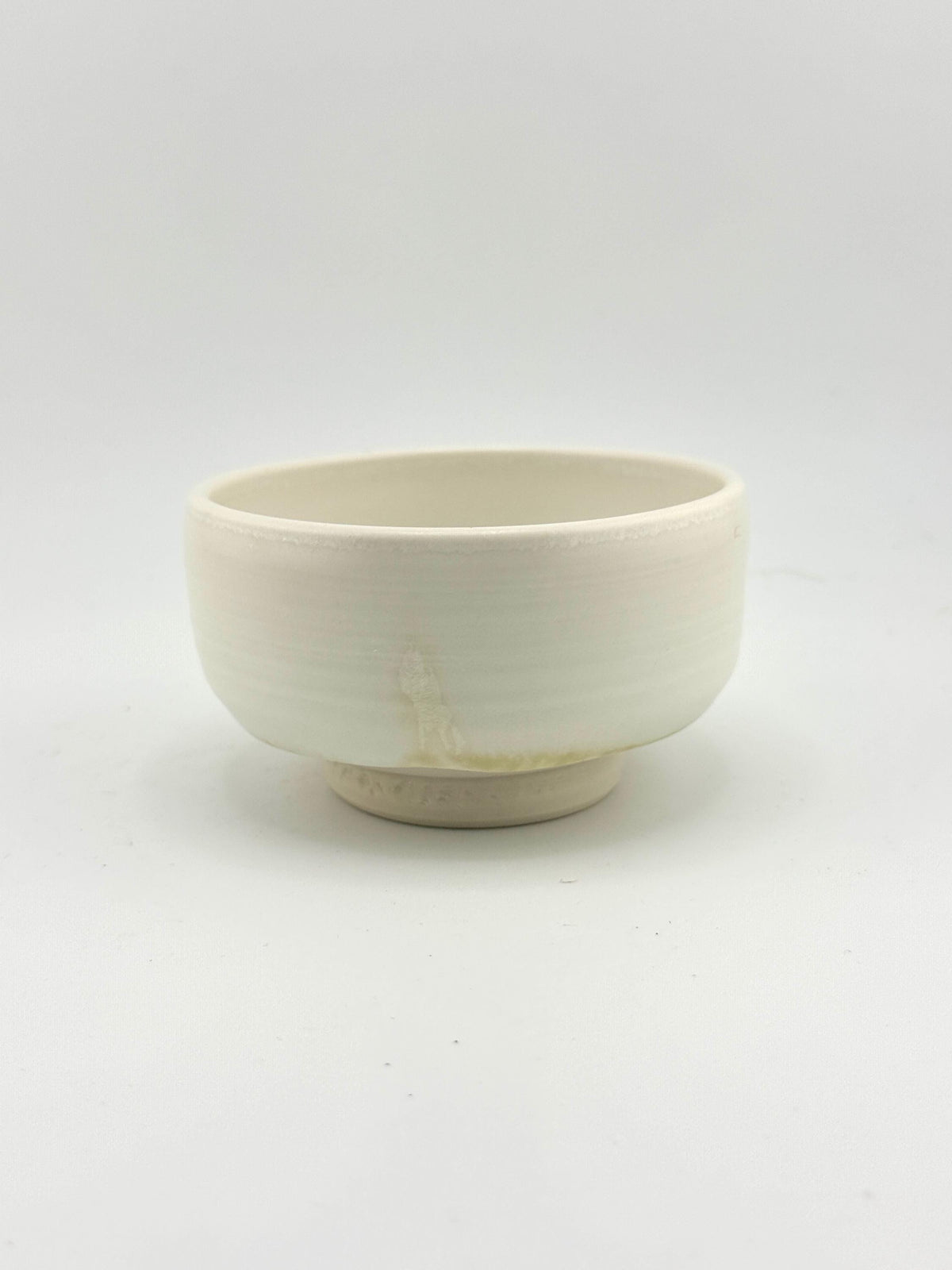 Trio de tasses YUKI NO HANA en porcelaine blanche, faites main par Terresme — vue 7 sur 9.